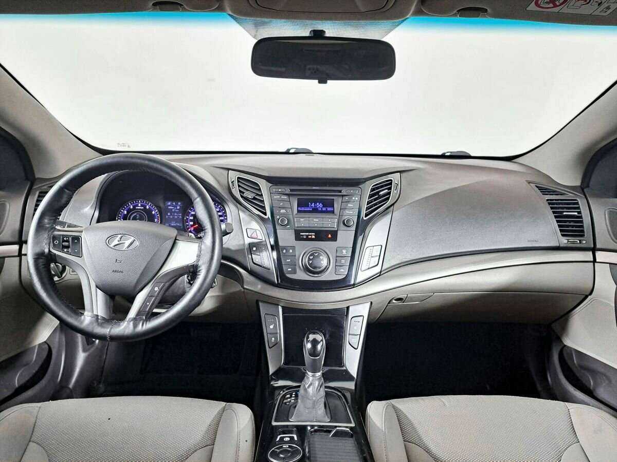 Купить Hyundai i40 с пробегом. Фото: #11
