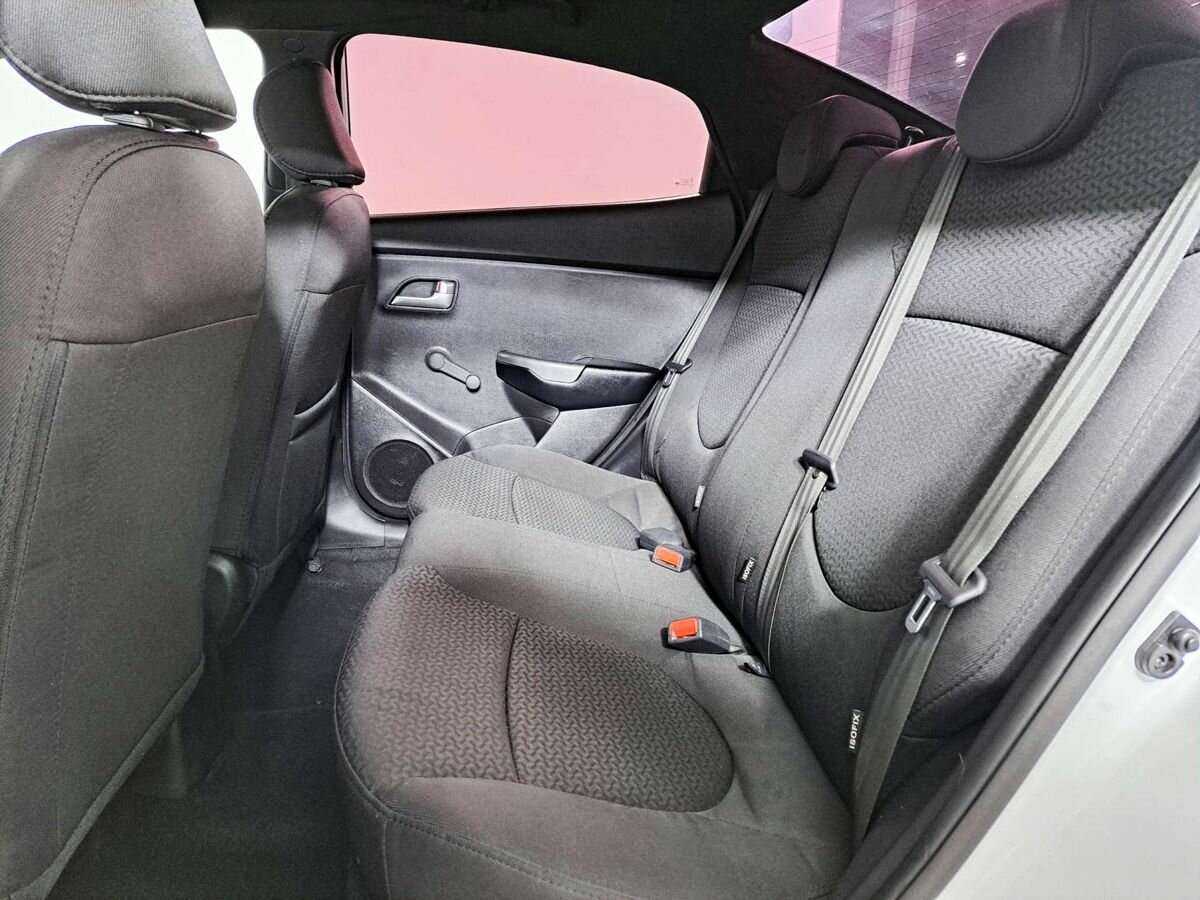 Купить Kia Rio с пробегом. Фото: #9