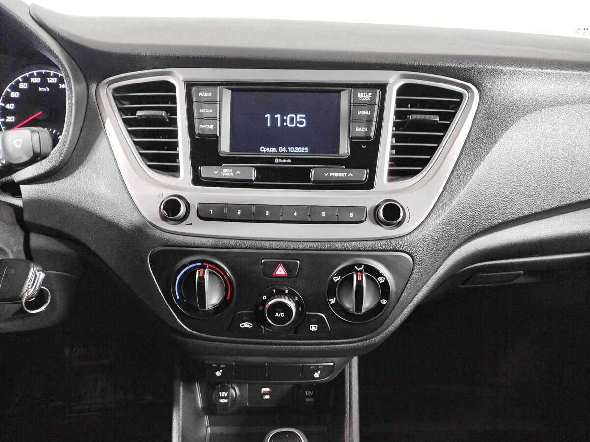 Купить Hyundai Solaris с пробегом. Фото: #11