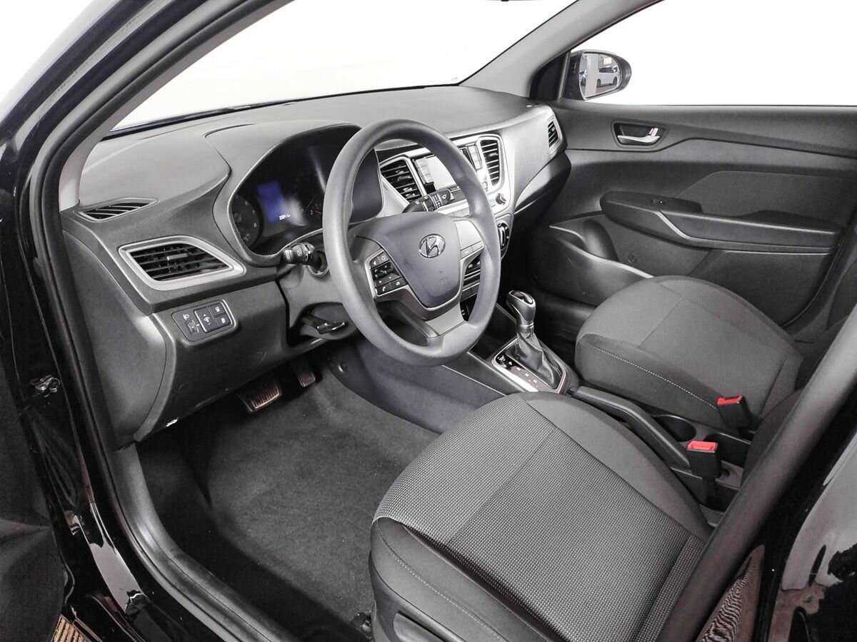 Купить Hyundai Solaris с пробегом. Фото: #12