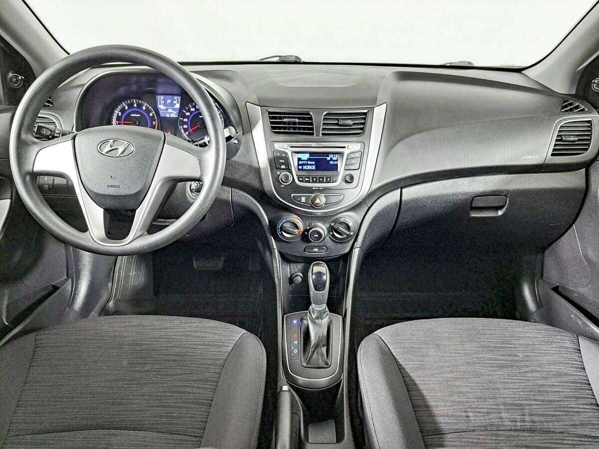 Купить Hyundai Solaris с пробегом. Фото: #11