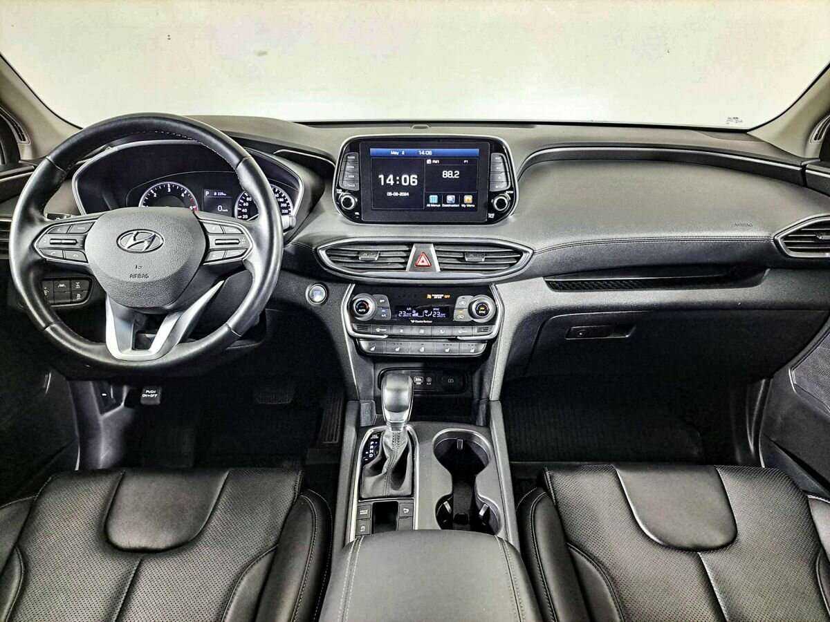 Купить Hyundai Santa Fe с пробегом. Фото: #11