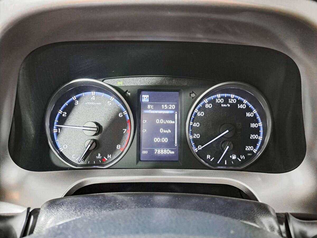 Купить Toyota RAV4 с пробегом. Фото: #11