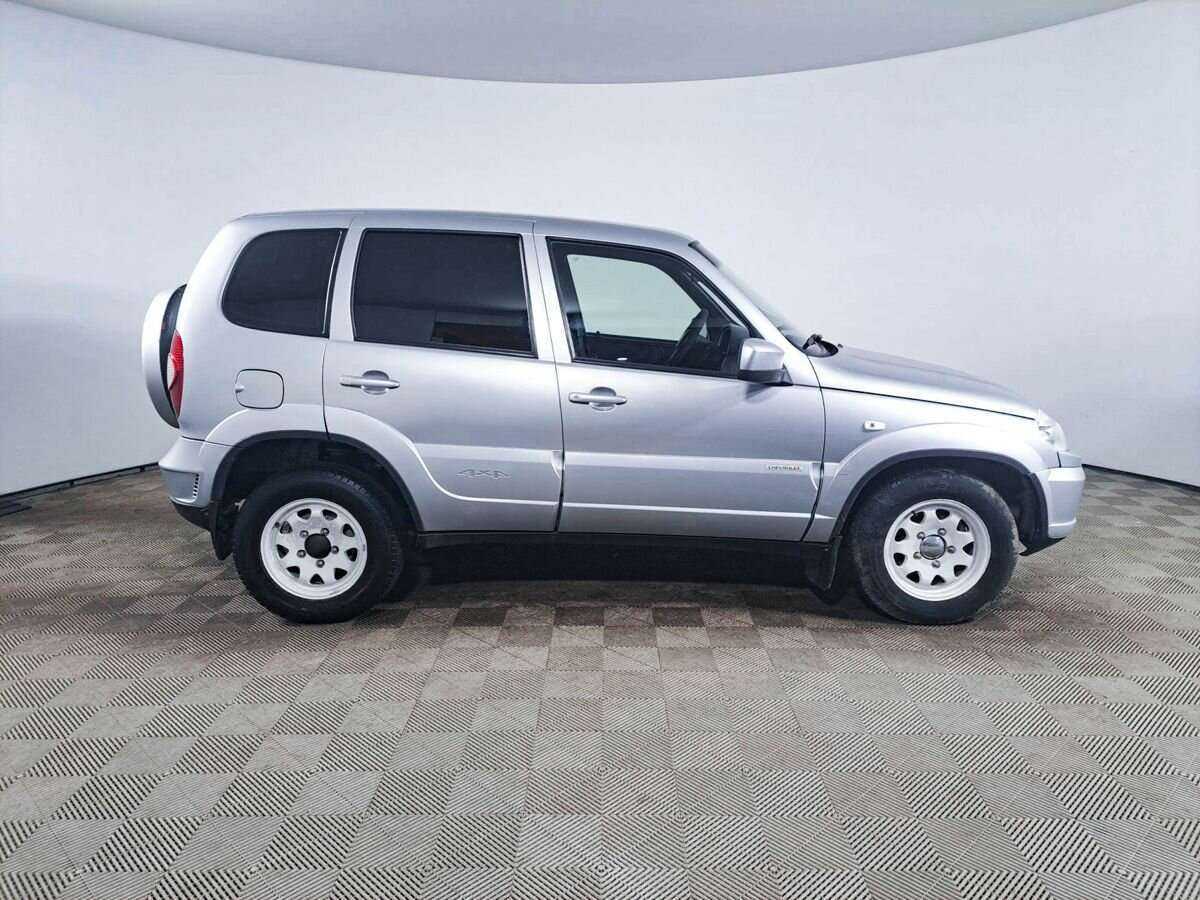 Купить Chevrolet Niva с пробегом. Фото: #3