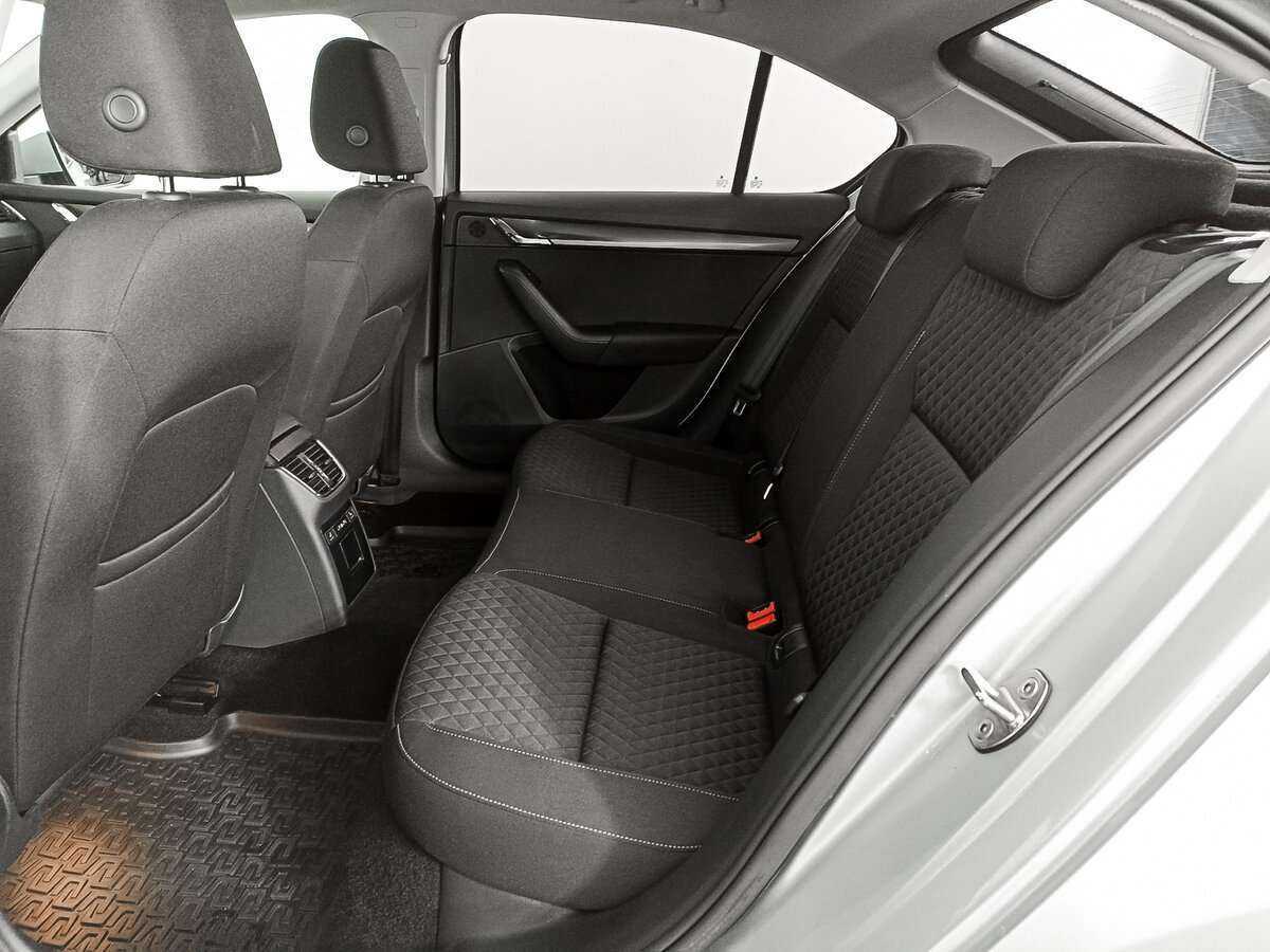 Купить Skoda Octavia с пробегом. Фото: #9