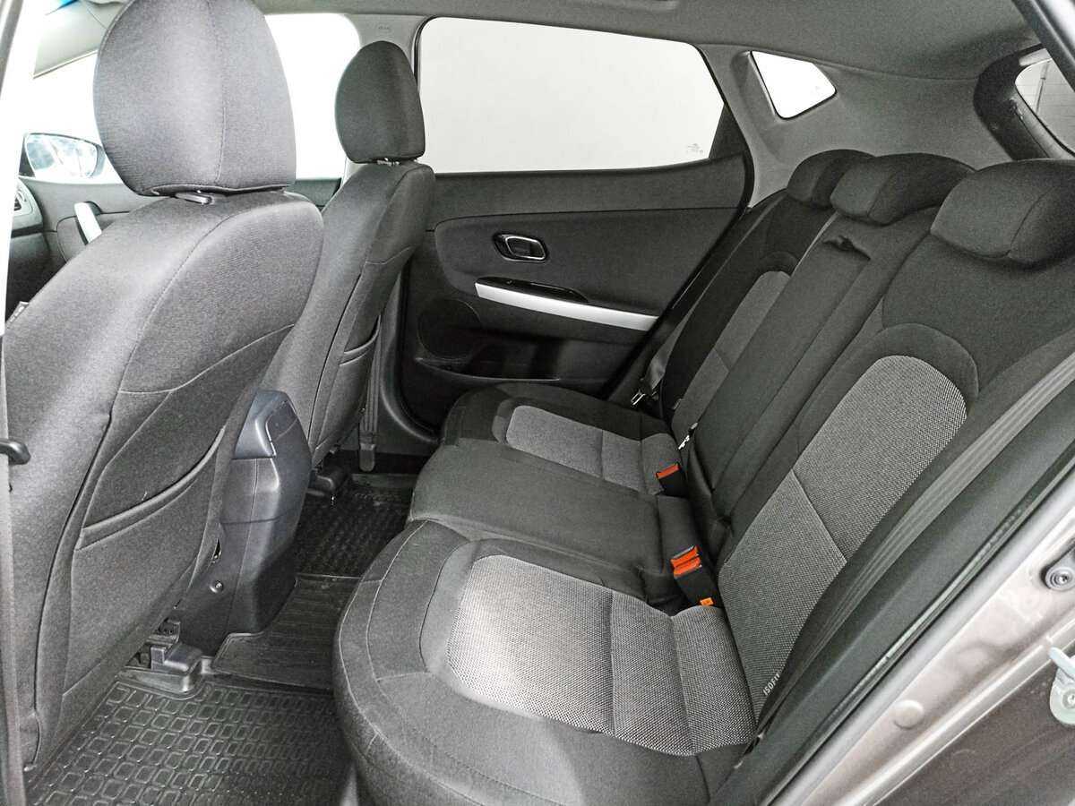 Купить Kia Ceed с пробегом. Фото: #9