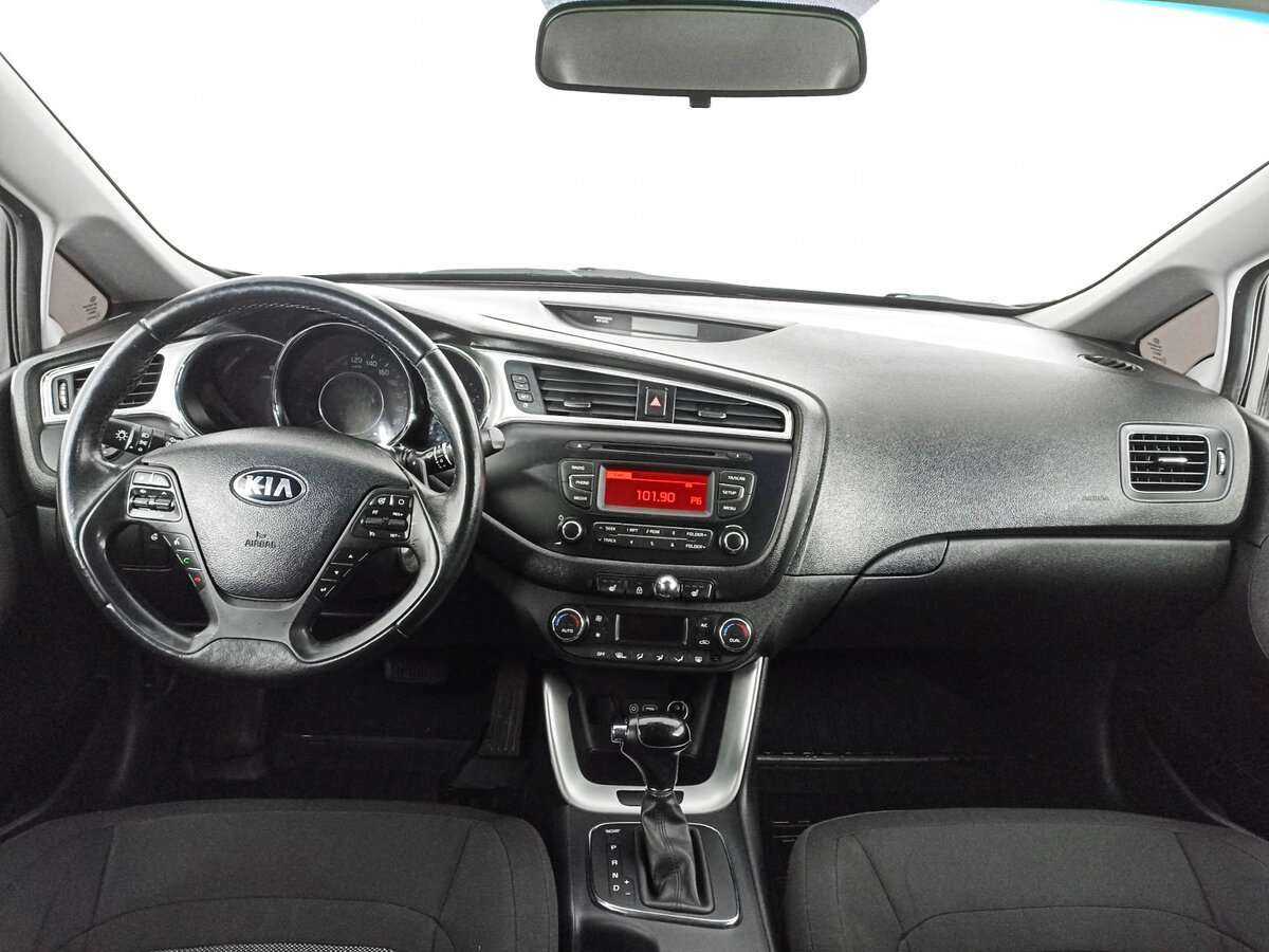Купить Kia Ceed с пробегом. Фото: #11