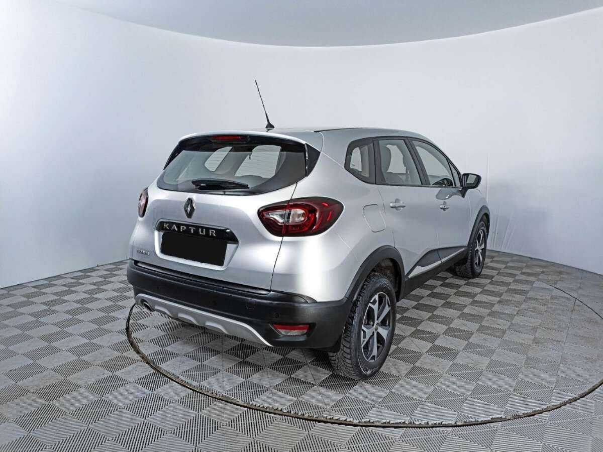 Купить Renault Kaptur с пробегом. Фото: #4
