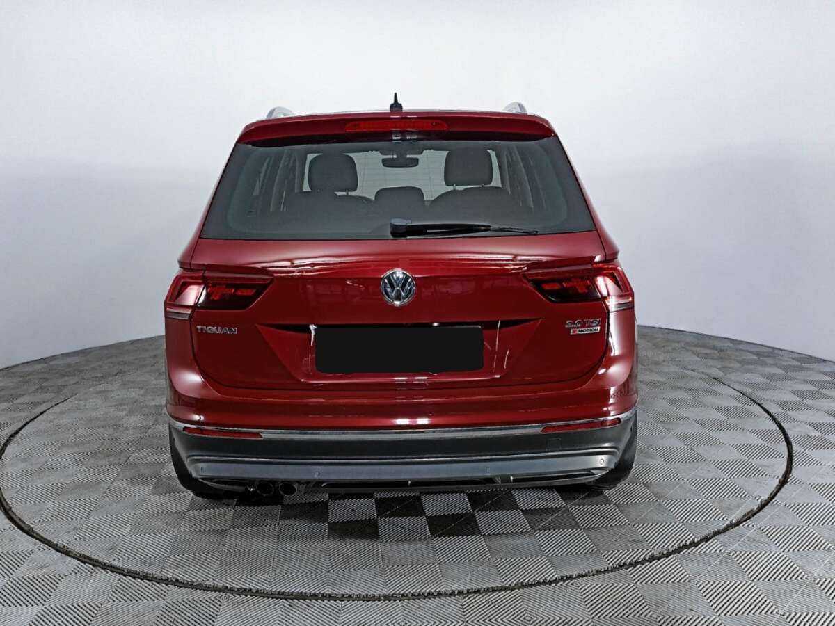 Купить Volkswagen Tiguan с пробегом. Фото: #5