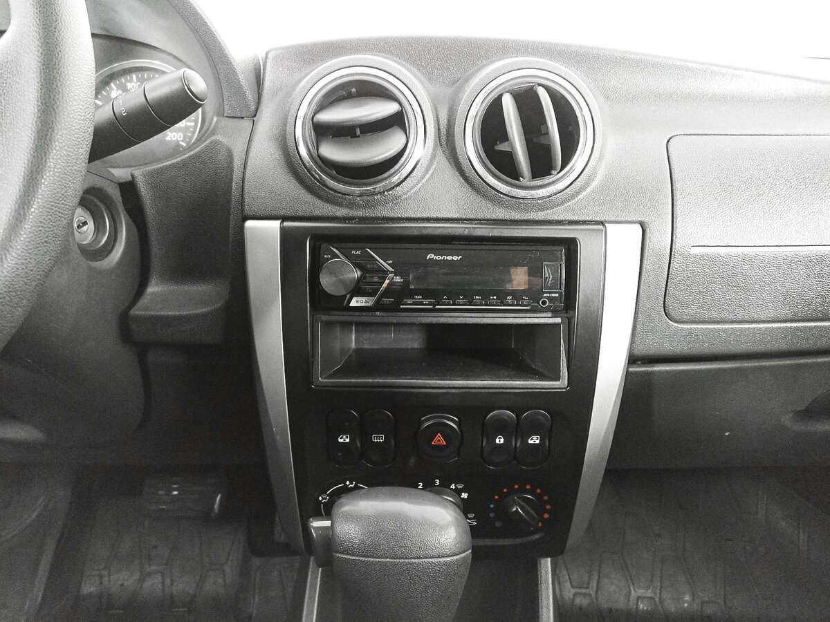 Купить Nissan Almera с пробегом. Фото: #12