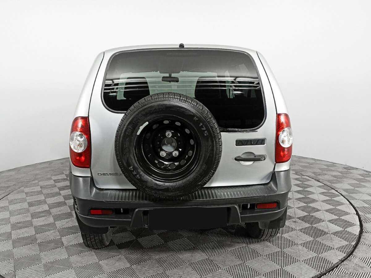 Купить Chevrolet Niva с пробегом. Фото: #5