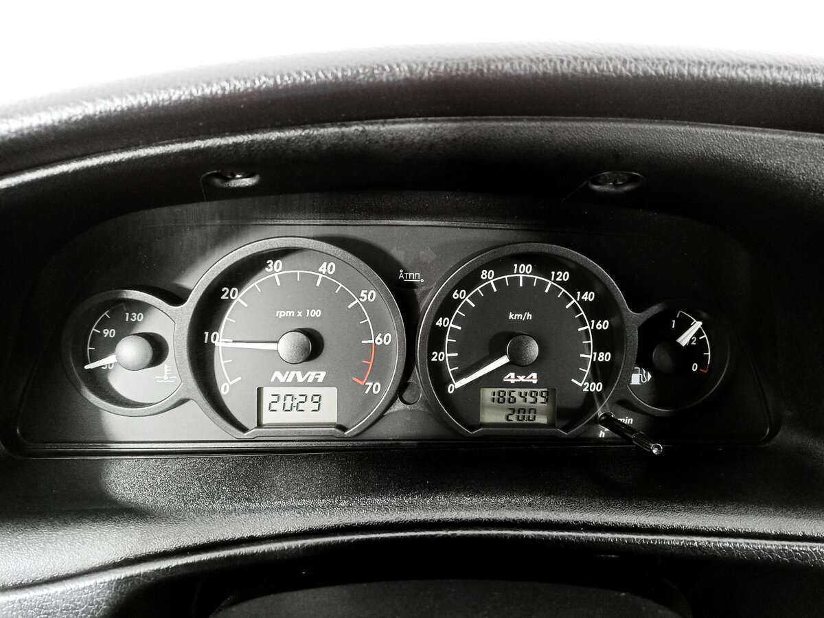 Купить Chevrolet Niva с пробегом. Фото: #10