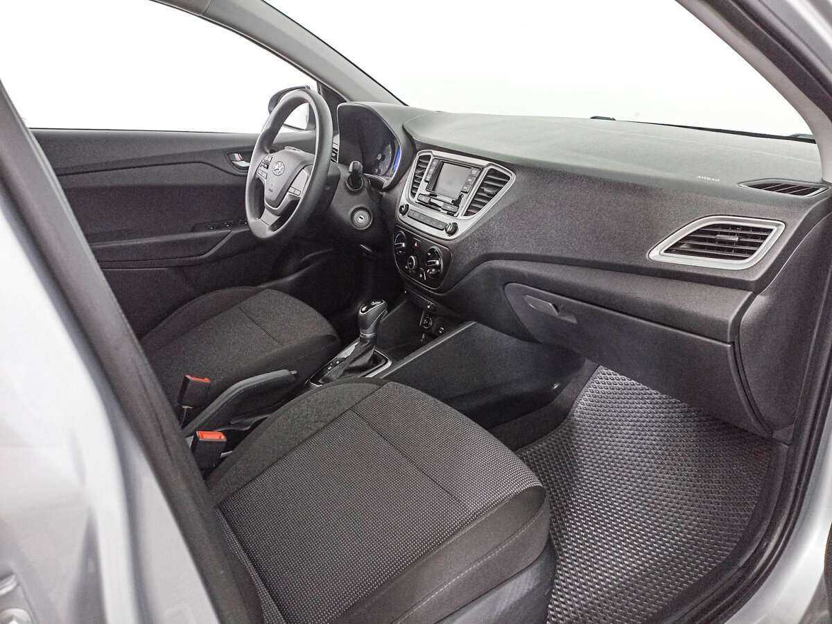 Купить Hyundai Solaris с пробегом. Фото: #10