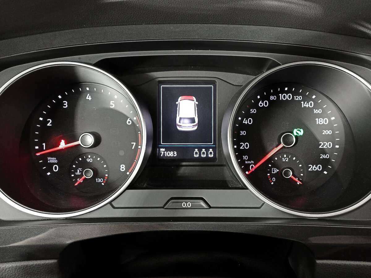 Купить Volkswagen Tiguan с пробегом. Фото: #10
