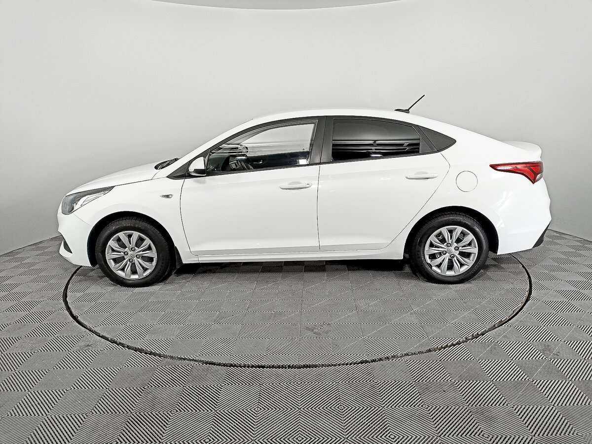 Купить Hyundai Solaris с пробегом. Фото: #7