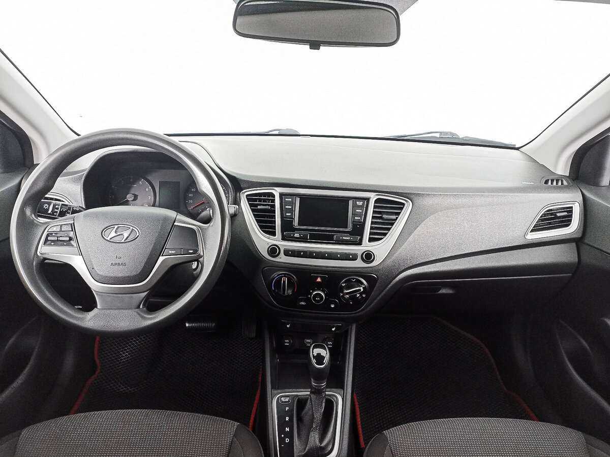 Купить Hyundai Solaris с пробегом. Фото: #11