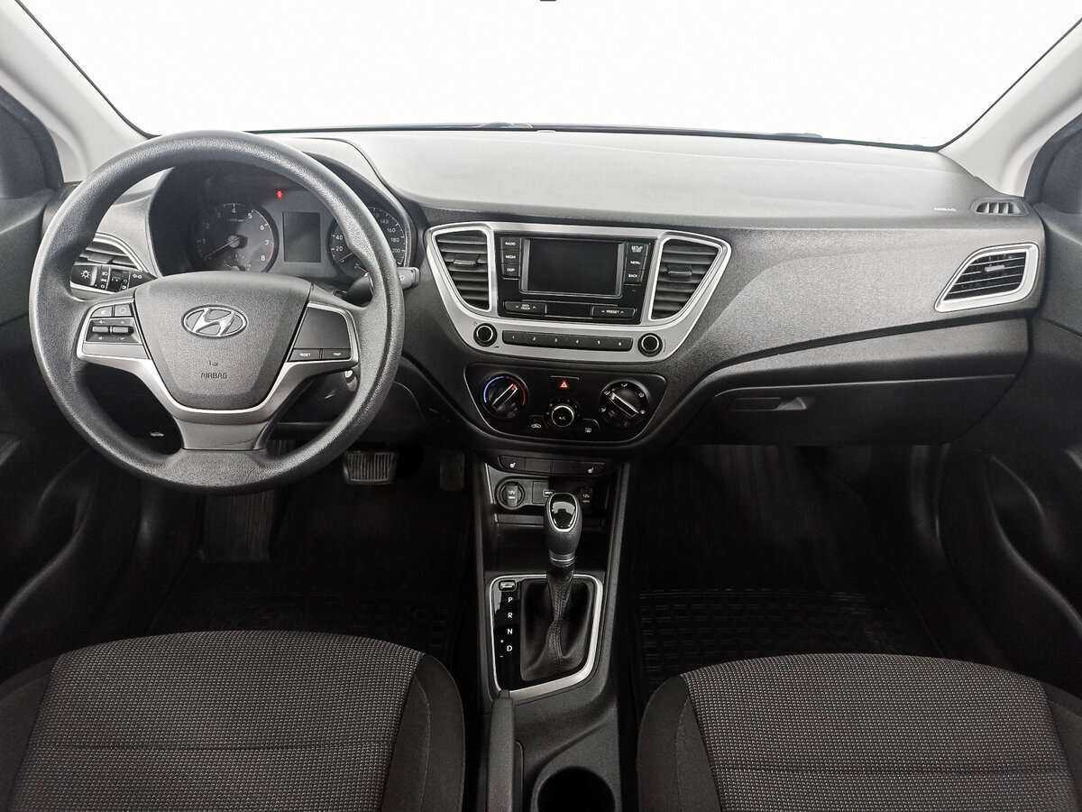 Купить Hyundai Solaris с пробегом. Фото: #11