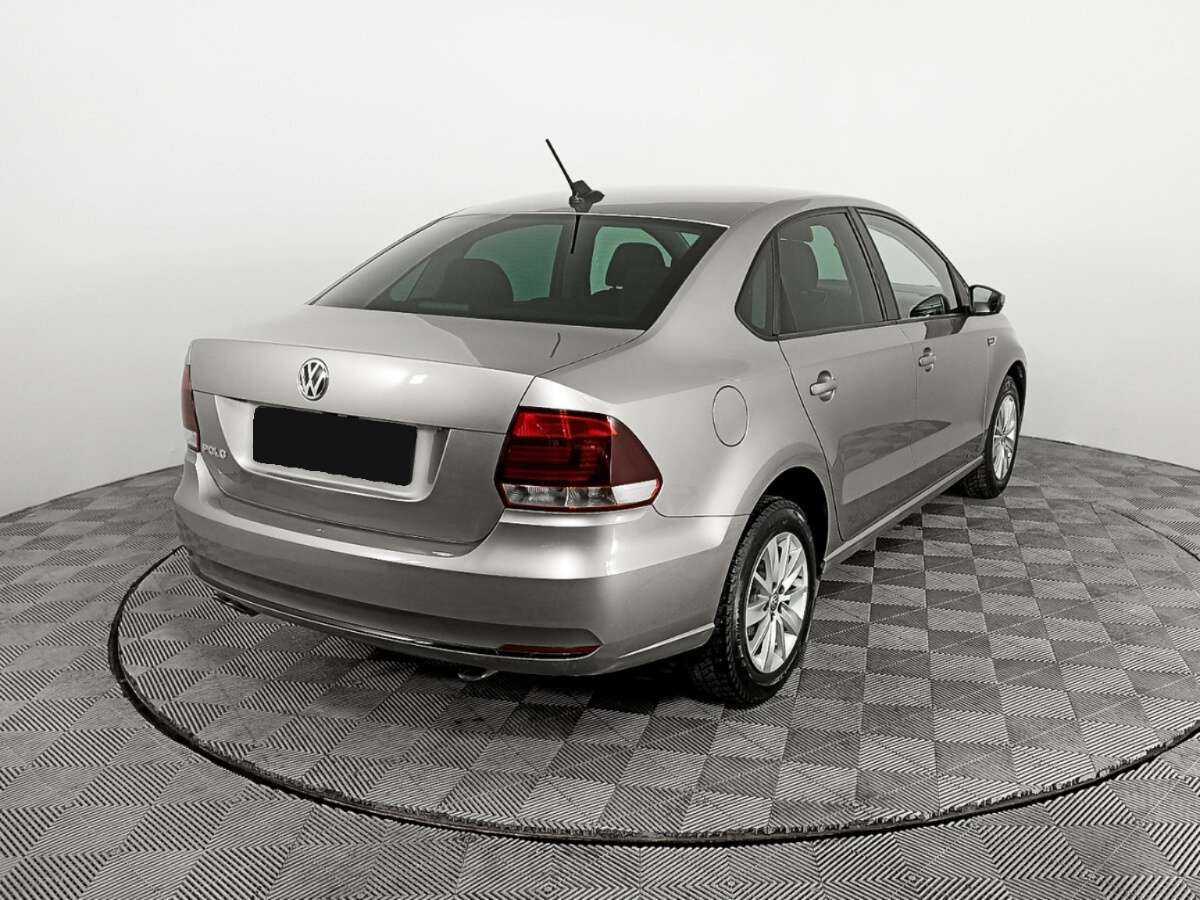 Купить Volkswagen Polo с пробегом. Фото: #4