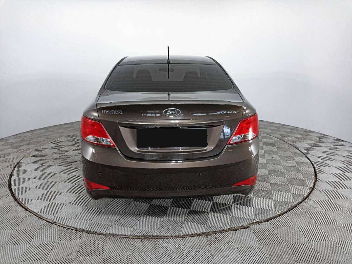 Купить Hyundai Solaris с пробегом. Фото: #5