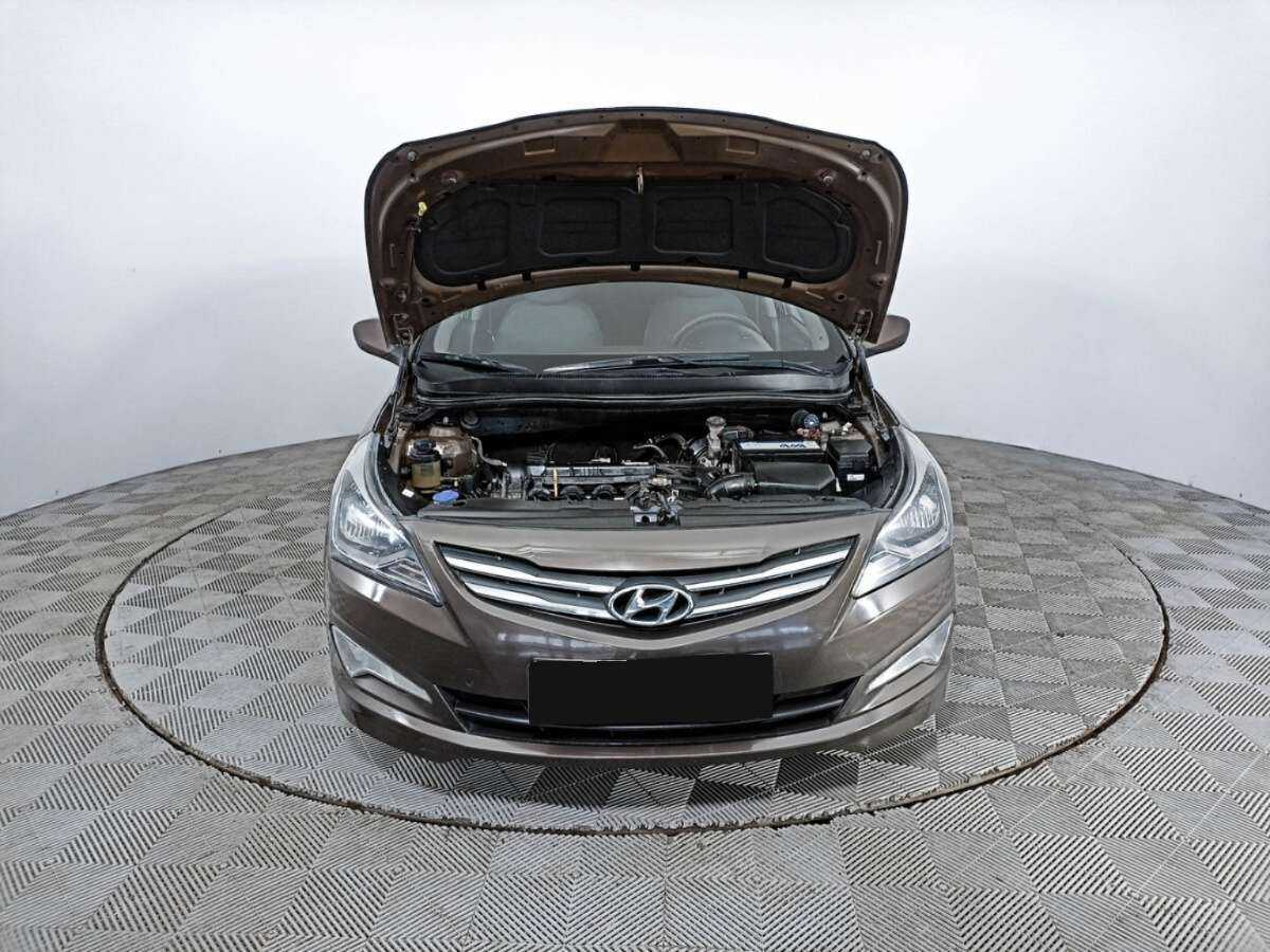 Купить Hyundai Solaris с пробегом. Фото: #8