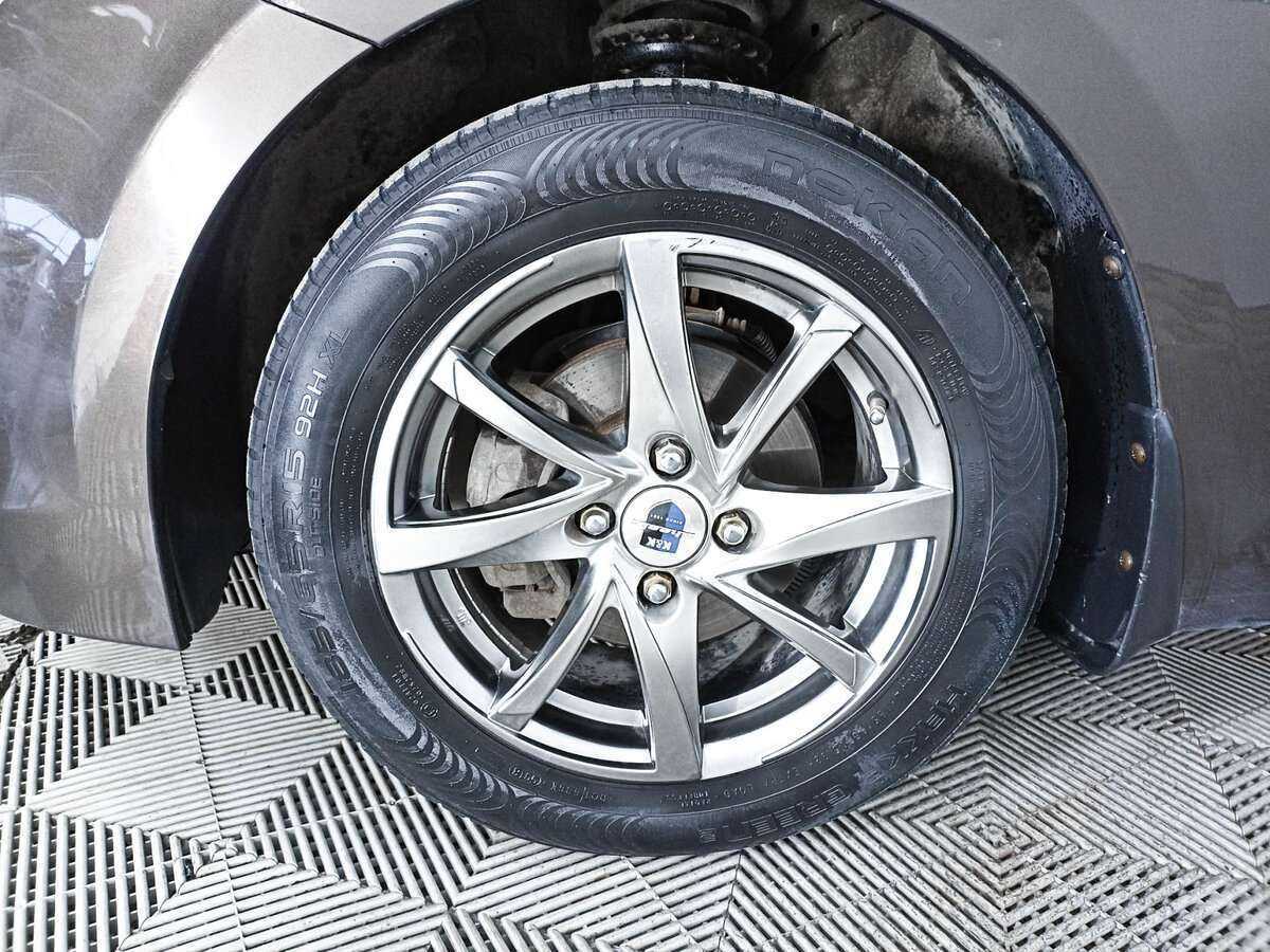 Купить Hyundai Solaris с пробегом. Фото: #16