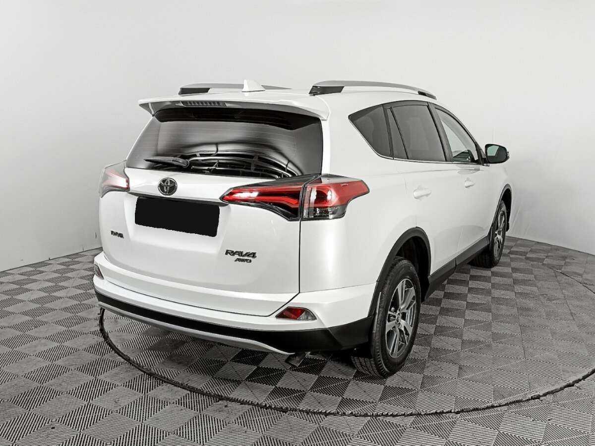 Купить Toyota RAV4 с пробегом. Фото: #4