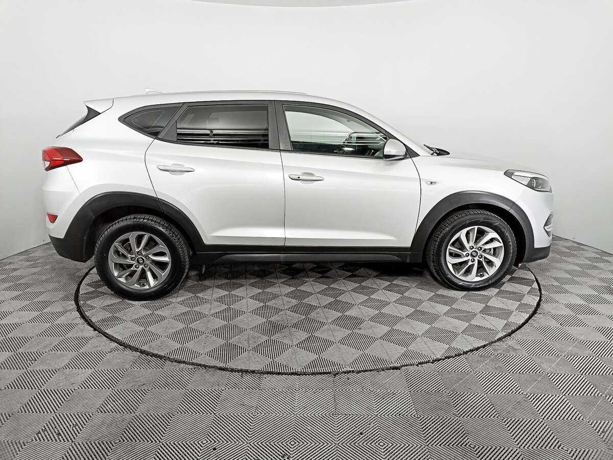 Купить Hyundai Tucson с пробегом. Фото: #3
