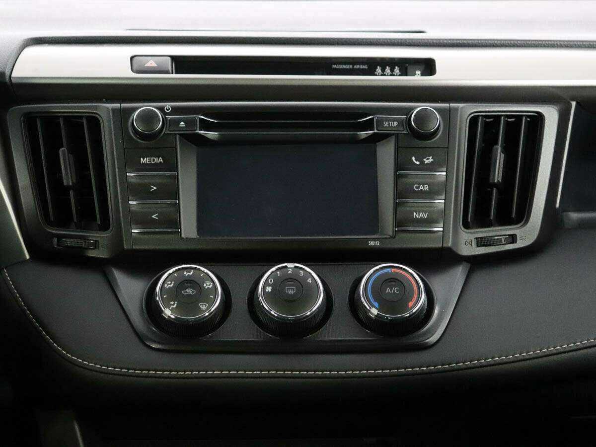 Купить Toyota RAV4 с пробегом. Фото: #11