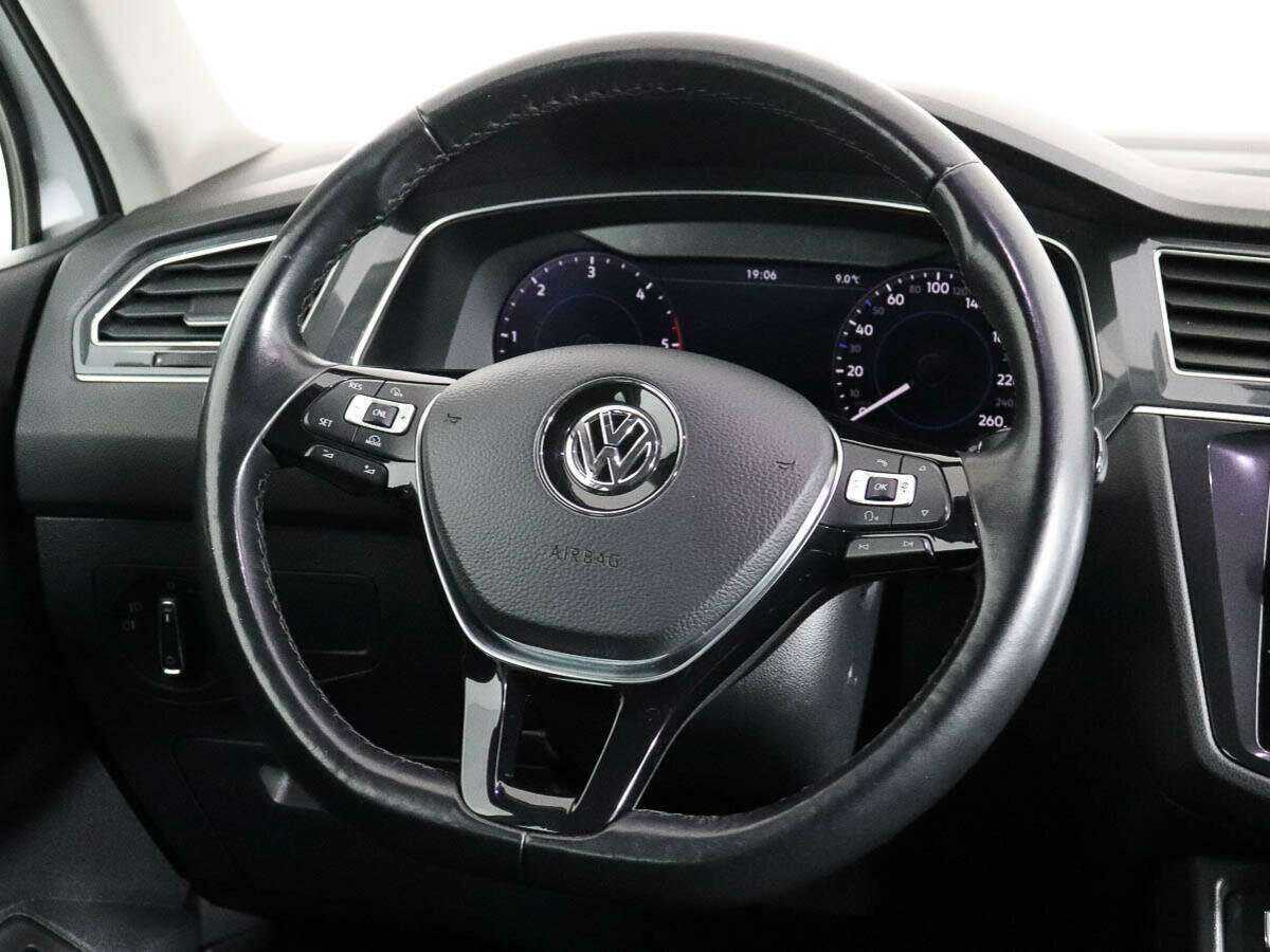 Купить Volkswagen Tiguan с пробегом. Фото: #12