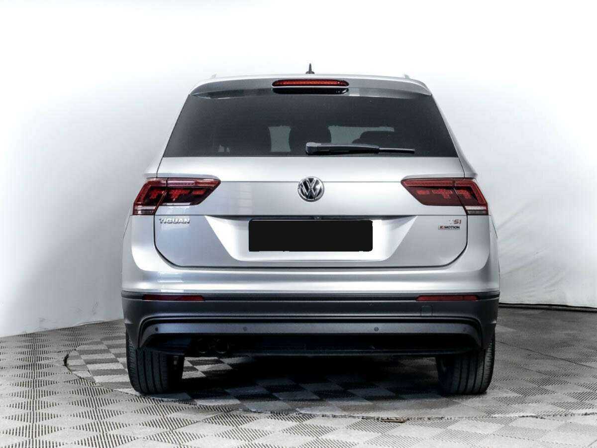 Купить Volkswagen Tiguan с пробегом. Фото: #4