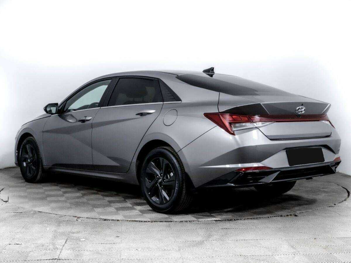 Купить Hyundai Elantra с пробегом. Фото: #5