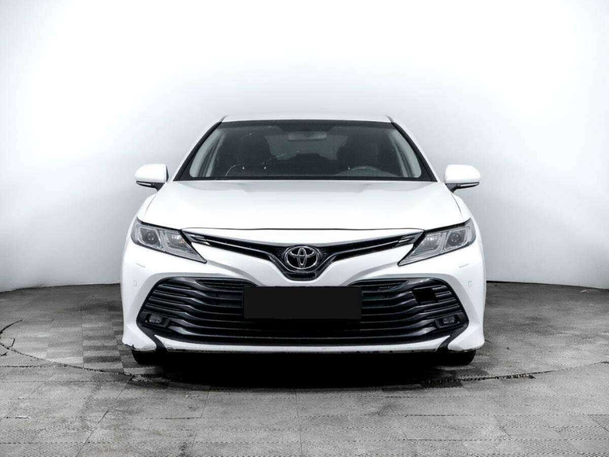 Купить Toyota Camry с пробегом. Фото: #1