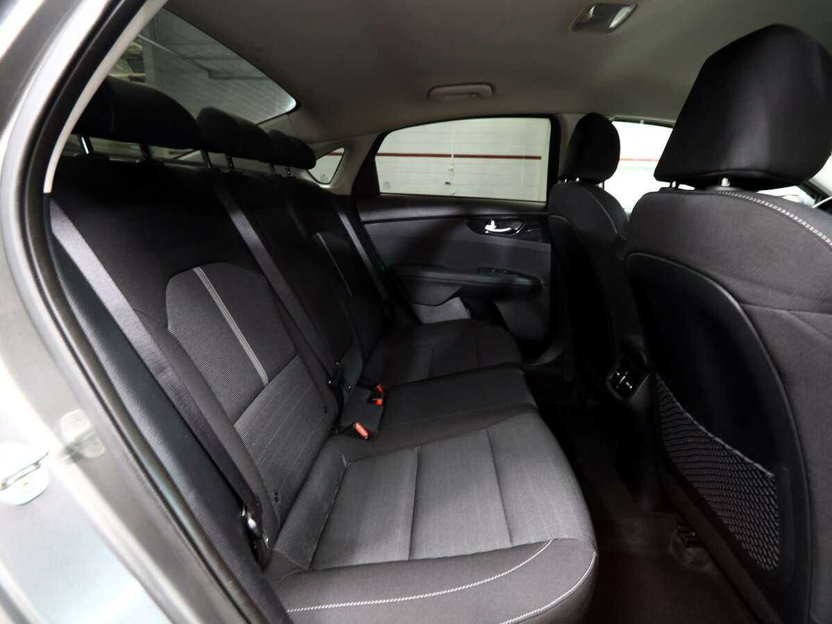 Купить Kia Cerato с пробегом. Фото: #11