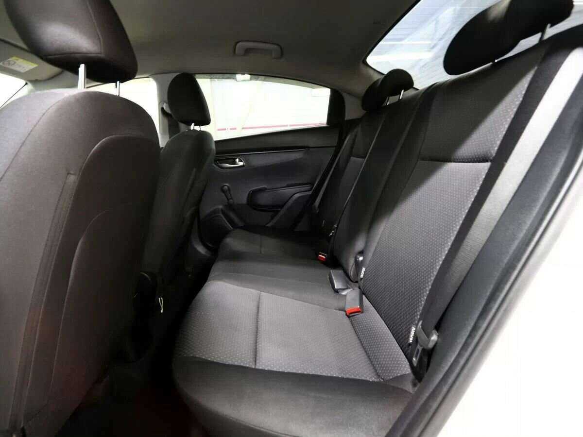 Купить Kia Rio с пробегом. Фото: #8