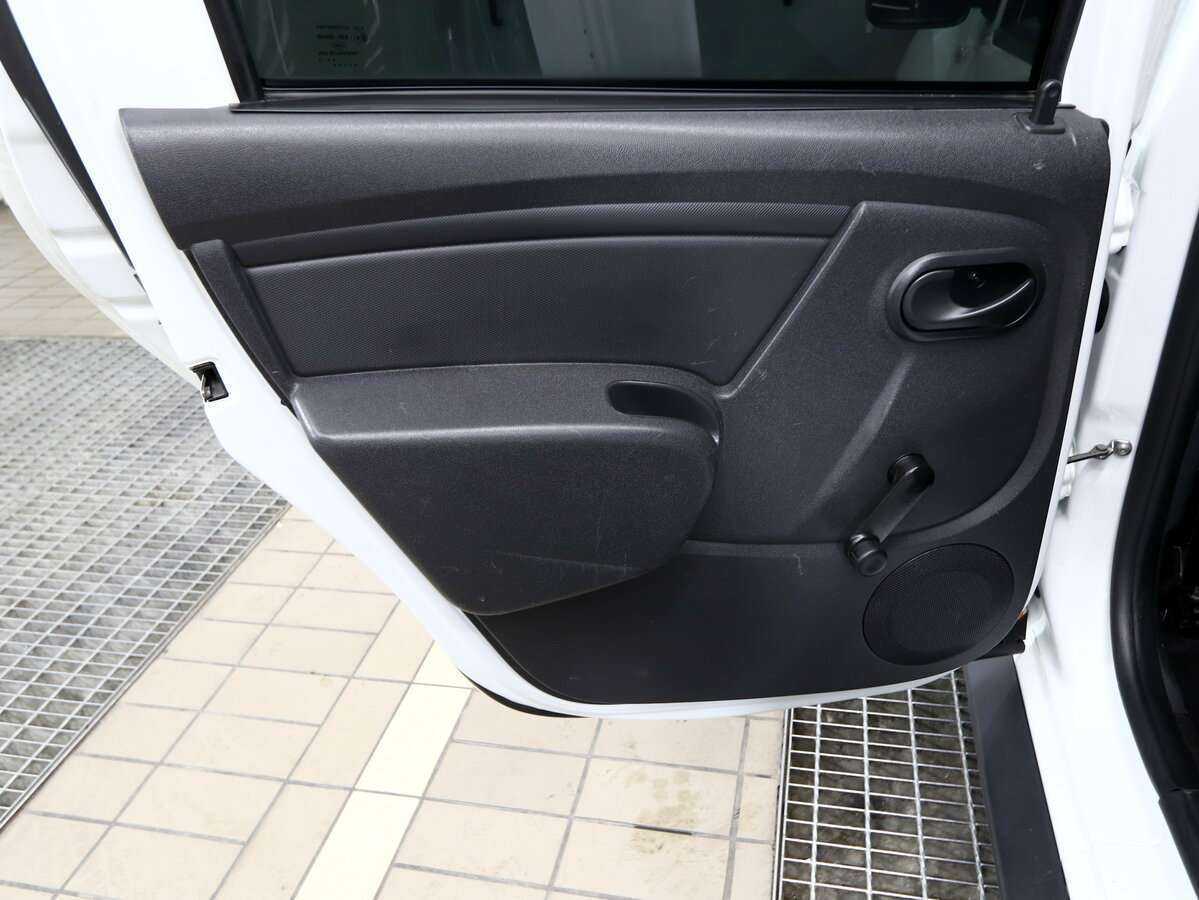Купить Renault Duster с пробегом. Фото: #9