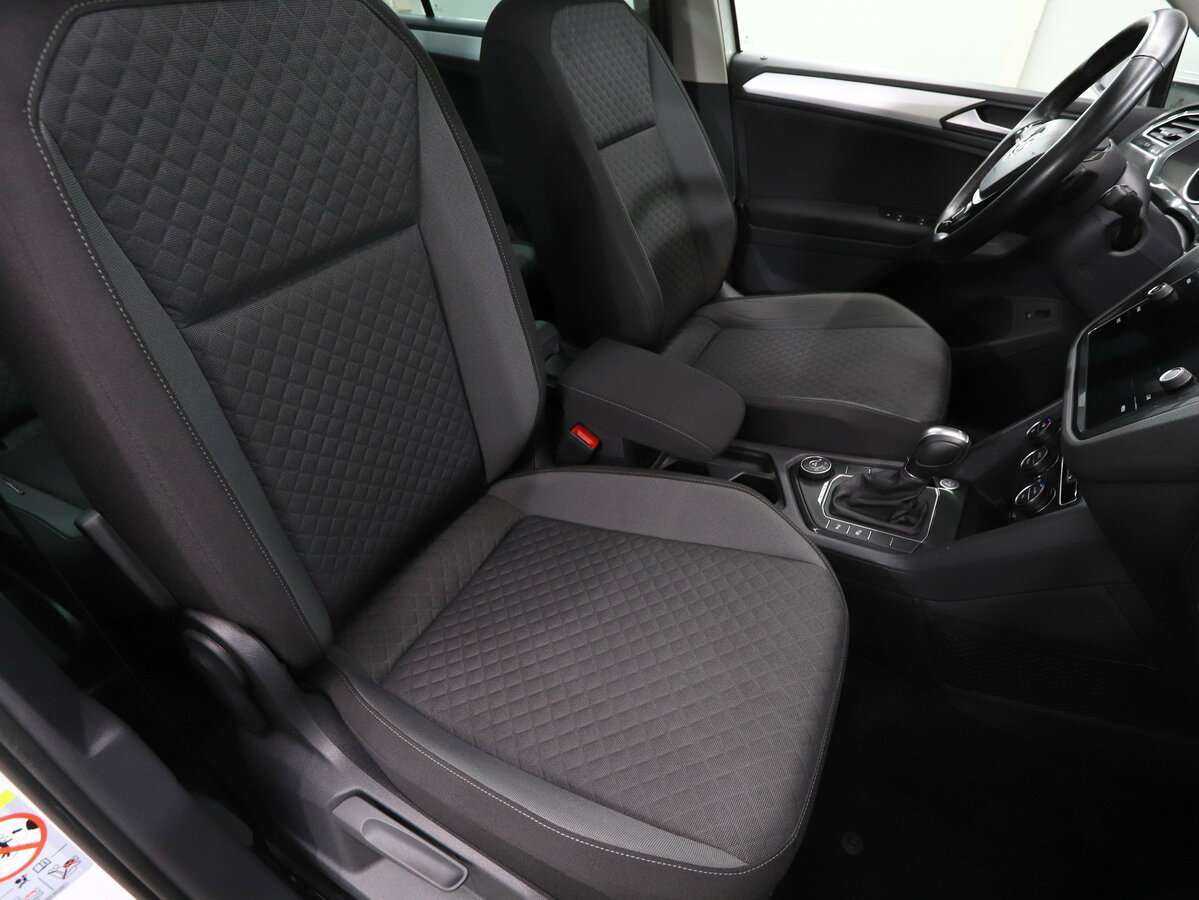 Купить Volkswagen Tiguan с пробегом. Фото: #12