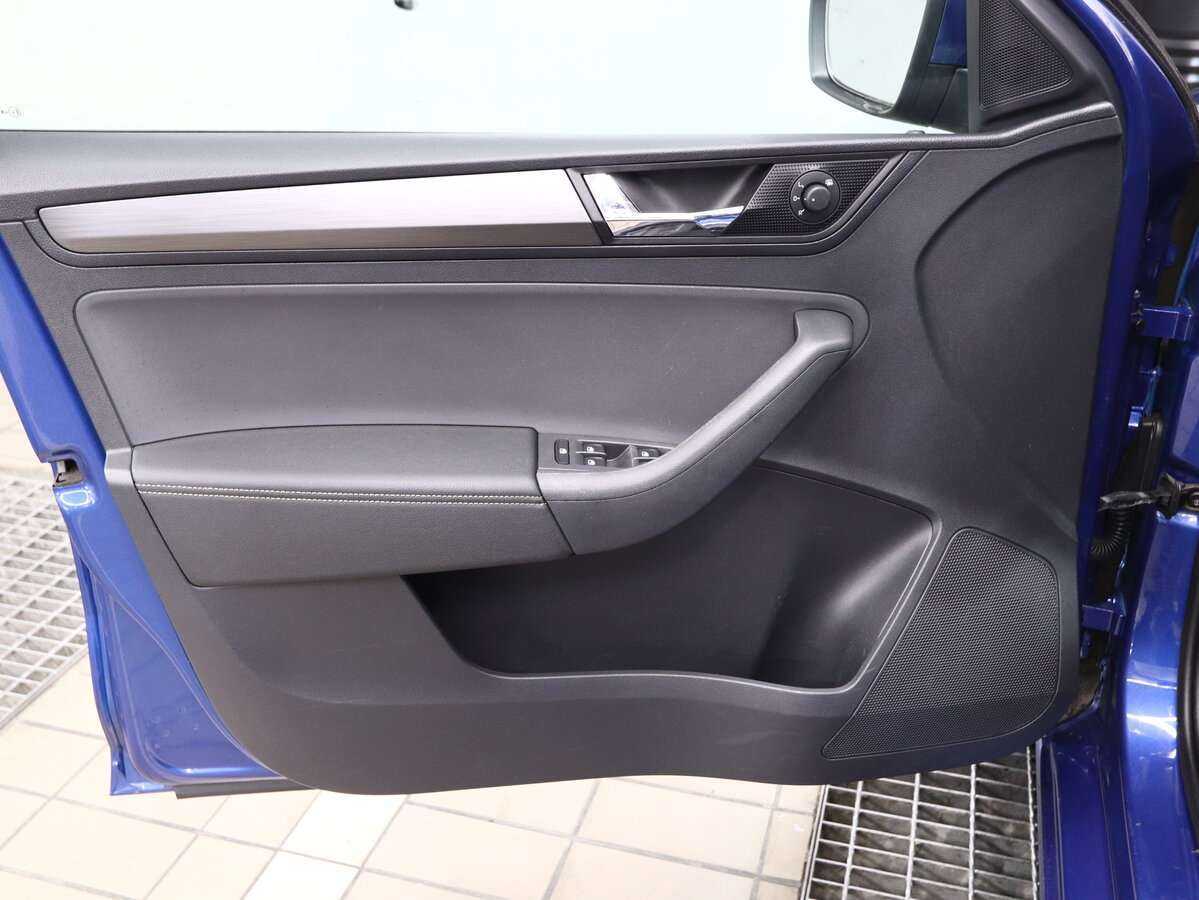 Купить Skoda Rapid с пробегом. Фото: #6