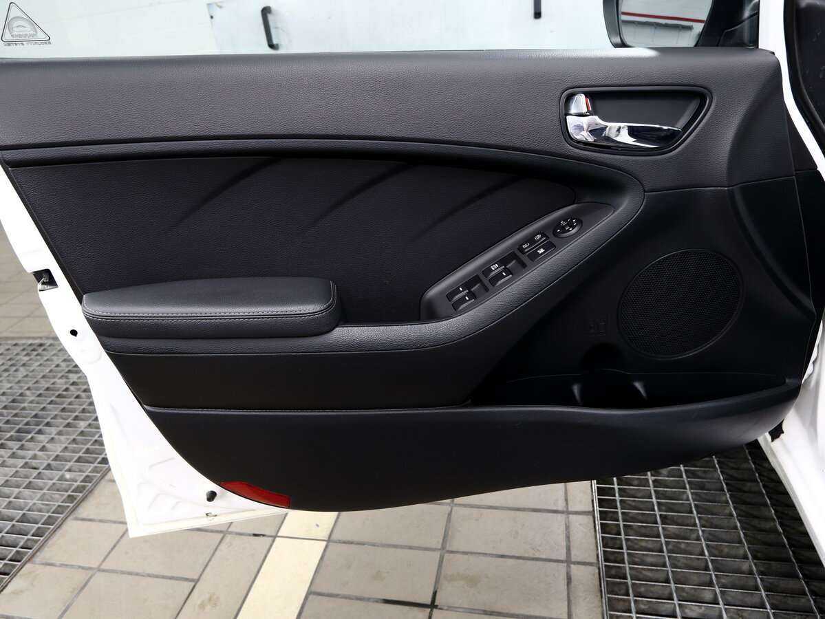 Купить Kia Cerato с пробегом. Фото: #12