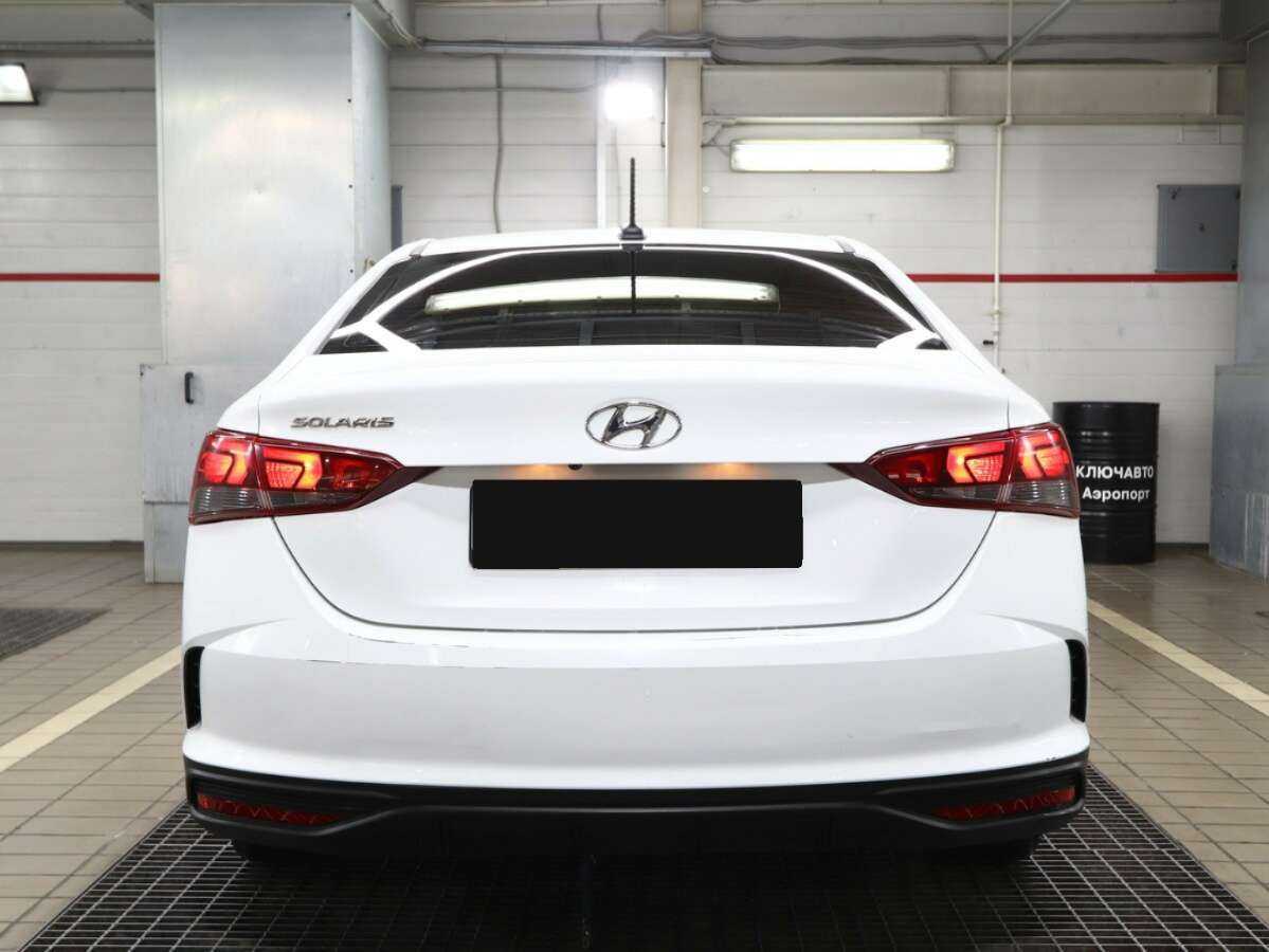 Купить Hyundai Solaris с пробегом. Фото: #3