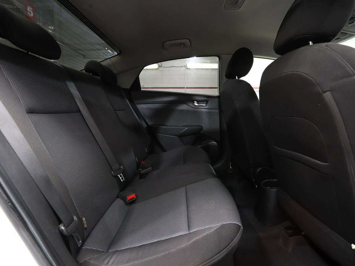 Купить Hyundai Solaris с пробегом. Фото: #15