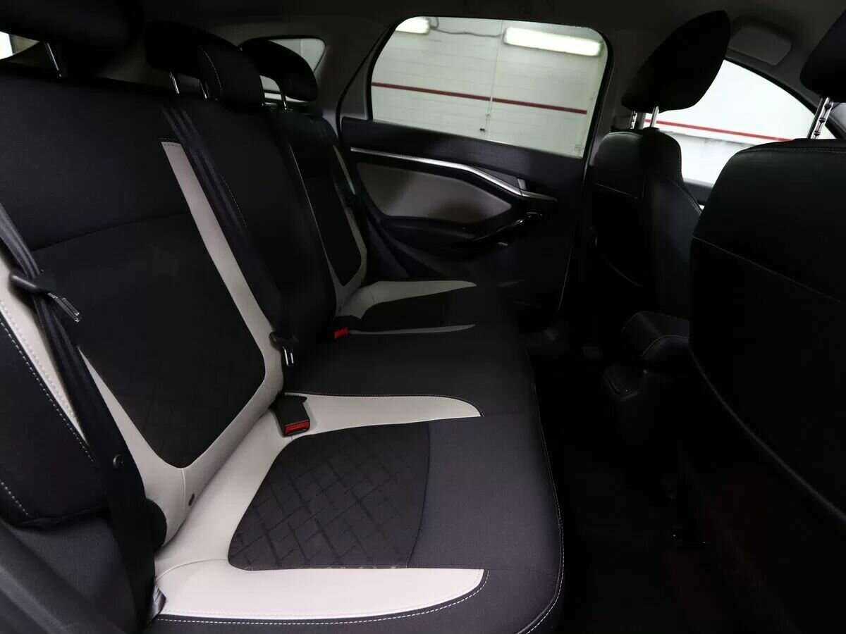 Купить Lada (ВАЗ) Vesta с пробегом. Фото: #16