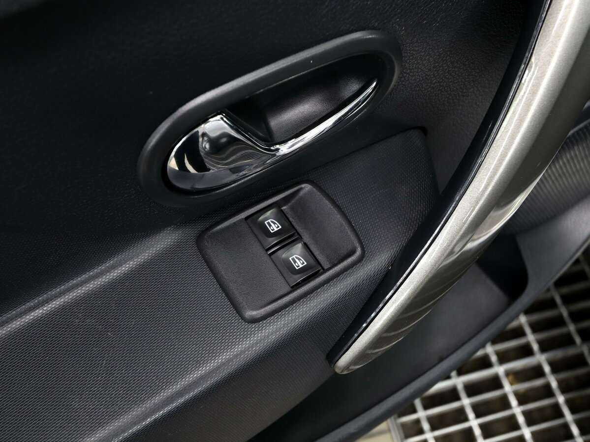Купить Renault Sandero с пробегом. Фото: #16