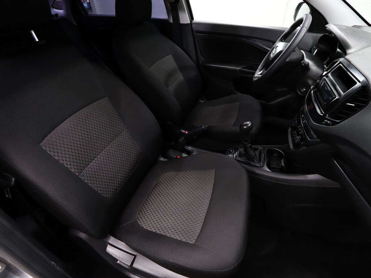 Купить Lada (ВАЗ) Vesta с пробегом. Фото: #8