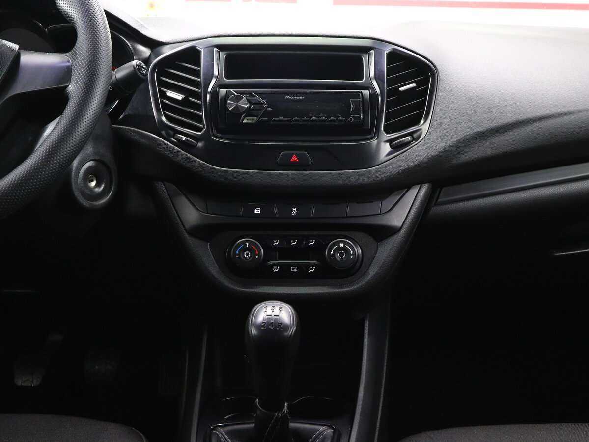 Купить Lada (ВАЗ) Vesta с пробегом. Фото: #14