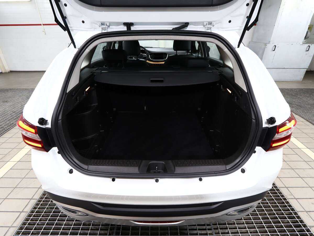 Купить Lada (ВАЗ) Vesta с пробегом. Фото: #5