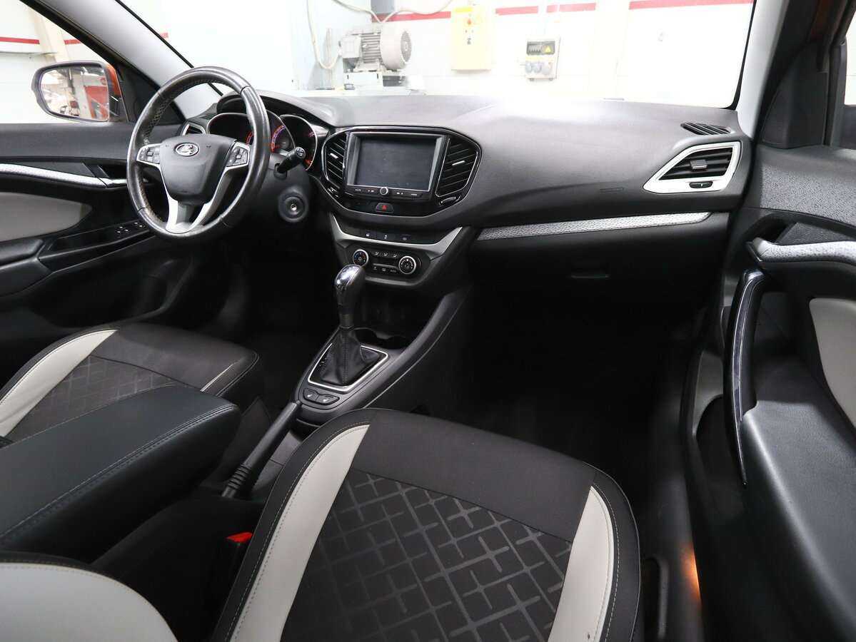 Купить Lada (ВАЗ) Vesta с пробегом. Фото: #8