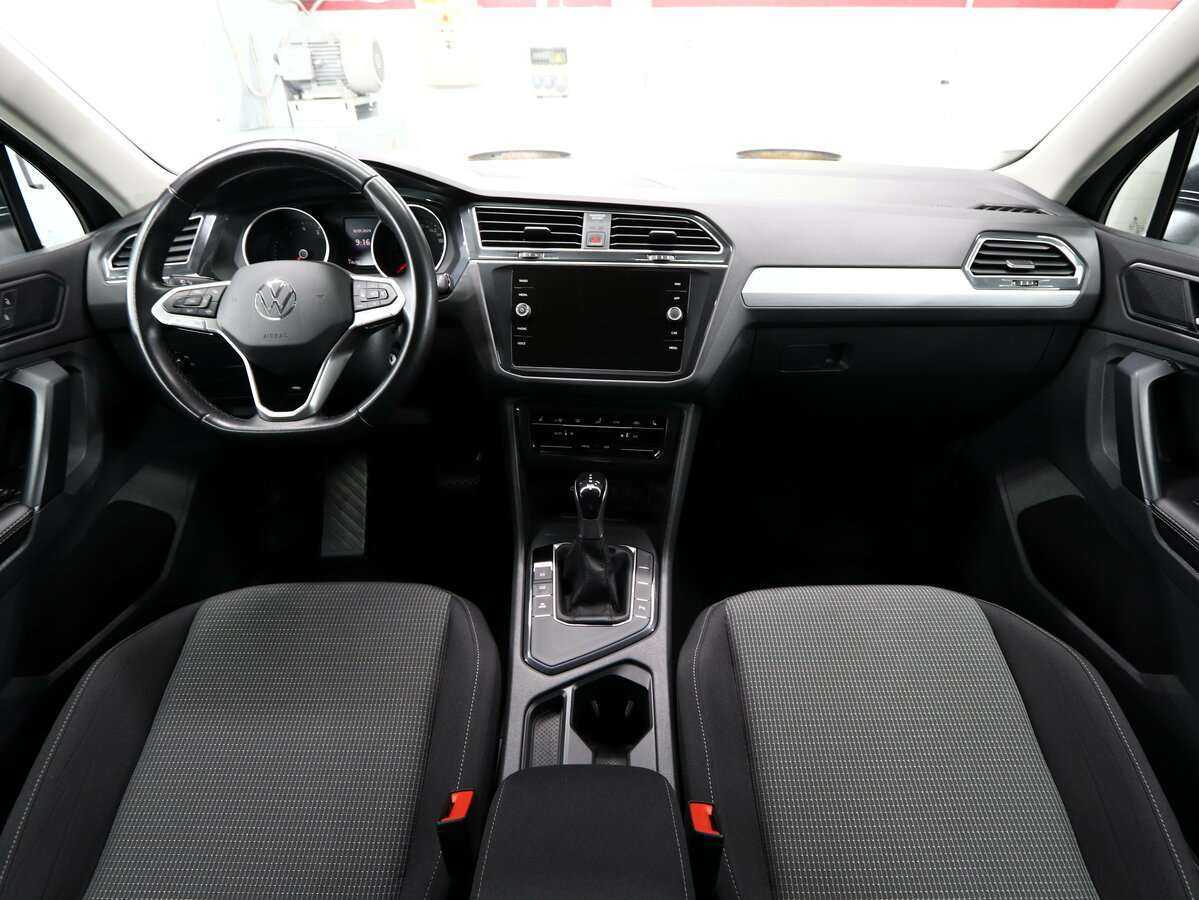 Купить Volkswagen Tiguan с пробегом. Фото: #10