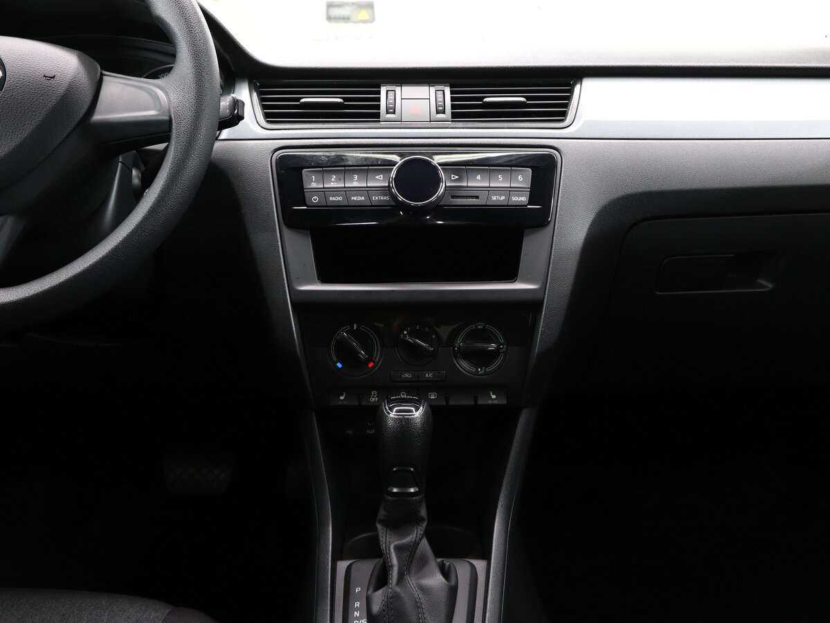 Купить Skoda Rapid с пробегом. Фото: #7