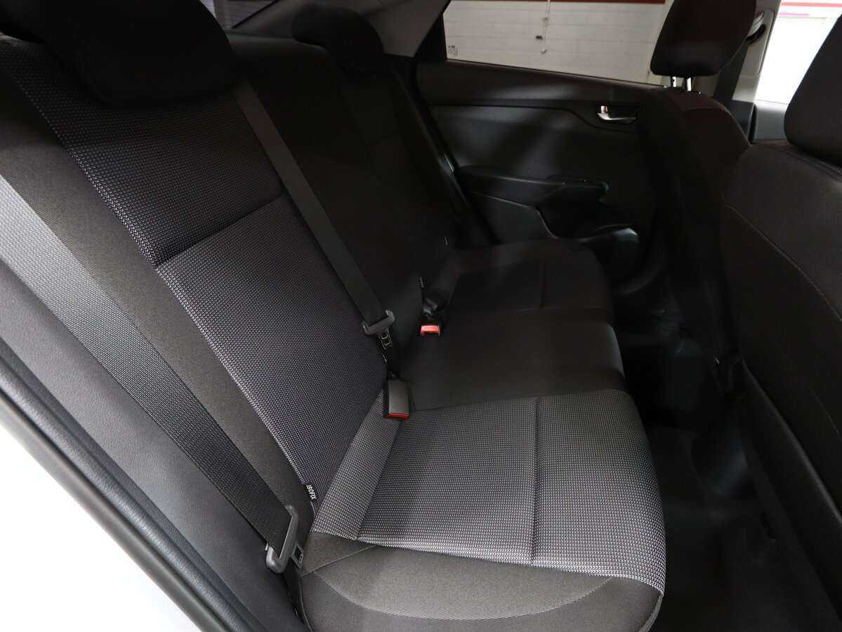 Купить Hyundai Solaris с пробегом. Фото: #16