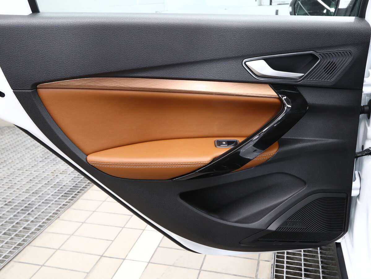 Купить Lada (ВАЗ) Vesta с пробегом. Фото: #9